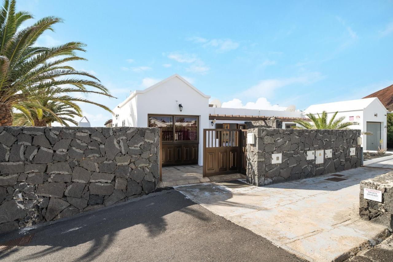 Villa Fernando Playa Blanca  Exterior photo